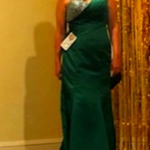 Miss' evening gown